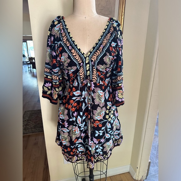 FARM Rio Black Floral Mini Dress - Picture 3 of 12